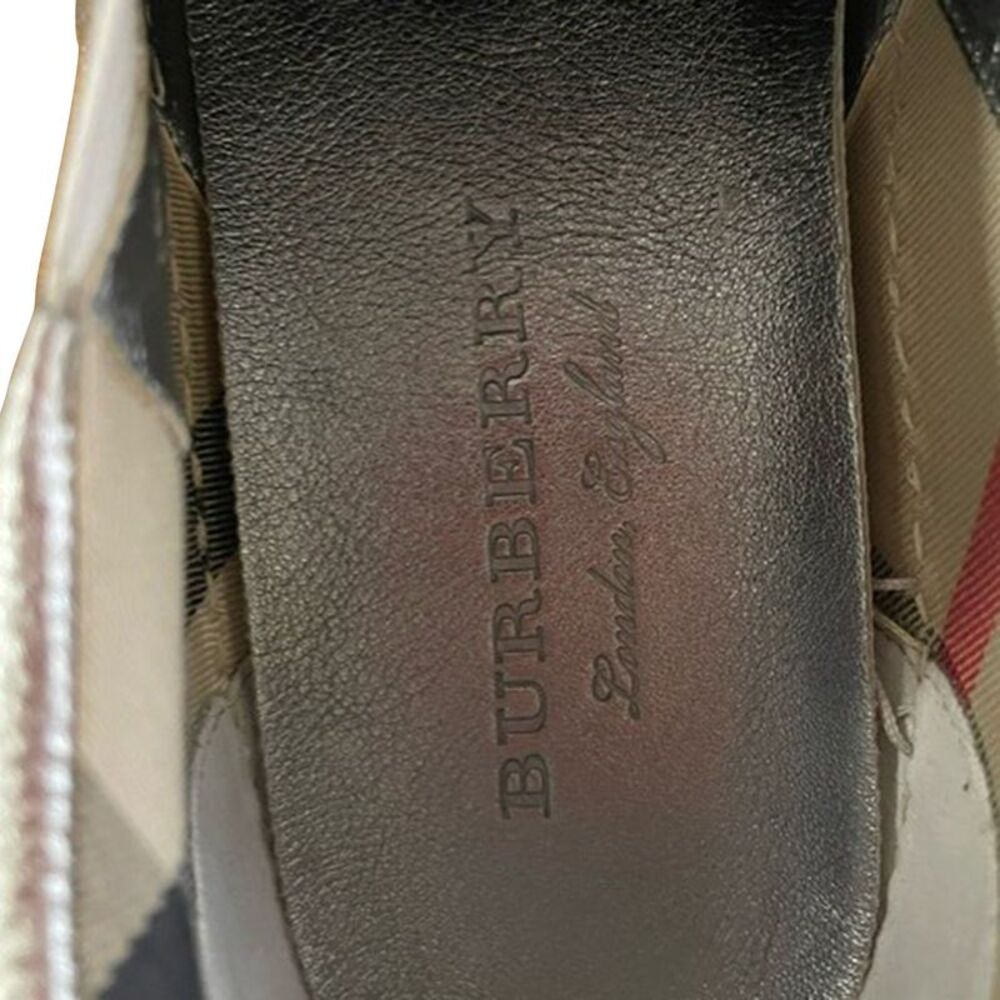 Burberry Kiltie Fringe Detail Slip On Sneakers Metallic Silver Leather - Picture 7 of 8